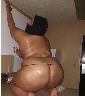 , 28  female escort, Charleston
