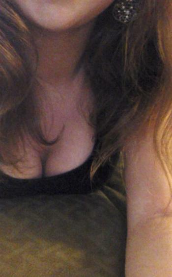 , 23  female escort, Charleston