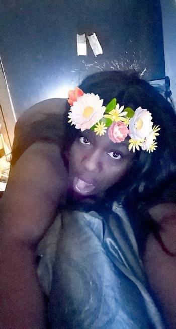 Magic, 24  female escort, Charleston