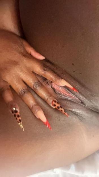 Dd, 36  female escort, Charleston