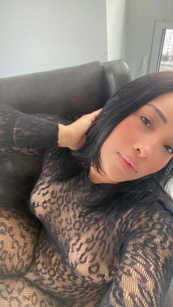 Rubby , 26  female escort, Charleston