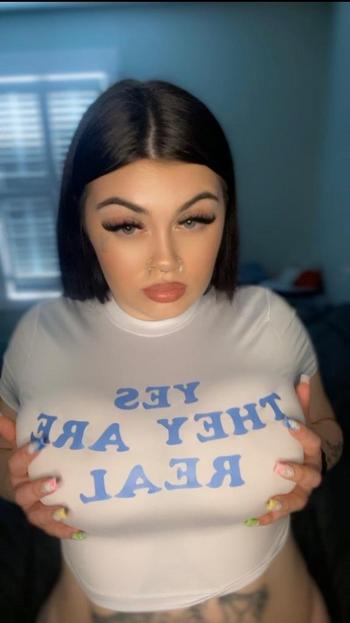 Leilani, 24  female escort, Charleston