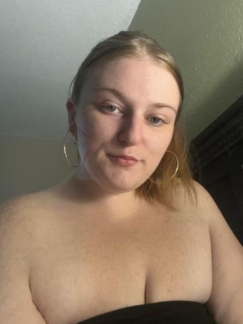 Skittles, 27  female escort, Charleston